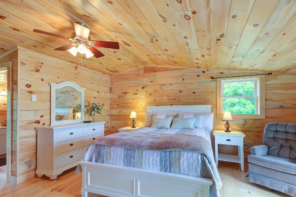 Damariscotta Lakefront Retreat image 7